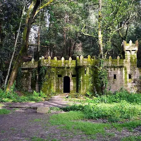 With Large Garden Next To The Сasa de vacaciones *