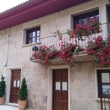 With Large Garden Next To The Сasa de vacaciones Marín